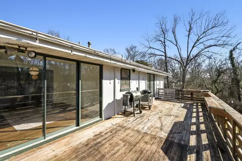 Exterior - 4254 E Ridgeview Dr, Springfield, MO 65809 photo 6 of 13