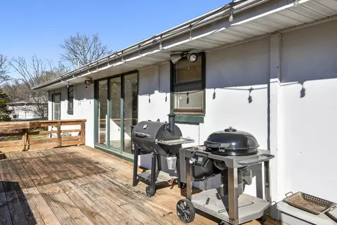 Exterior - 4254 E Ridgeview Dr, Springfield, MO 65809 photo 8 of 13