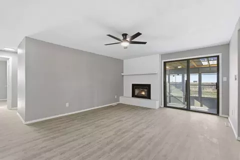 Living - 3301 South Ave, Springfield, MO 65807 photo 5 of 6