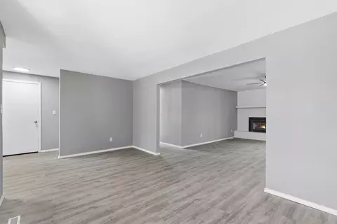 Living - 3301 South Ave, Springfield, MO 65807 photo 2 of 6