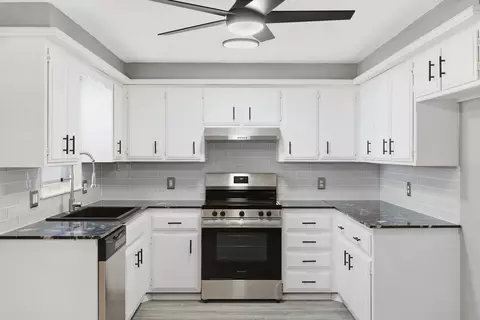 Kitchen - 3301 South Ave, Springfield, MO 65807 photo 1 of 2