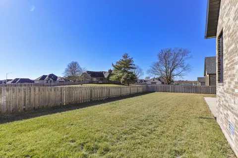 Exterior - 4584 E Hidden Oak St, Springfield, MO 65802 photo 8 of 10