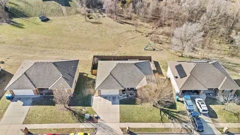 1100 E Fieldstone Dr, Ozark, MO 65721 photo 7