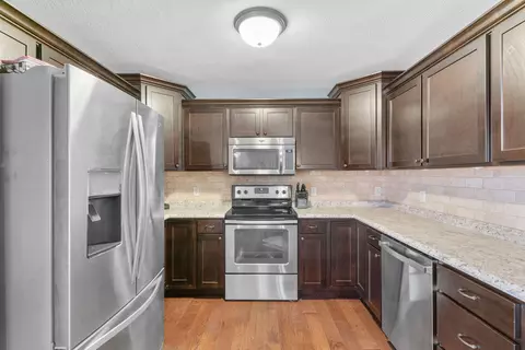 1100 E Fieldstone Dr, Ozark, MO 65721 photo 15