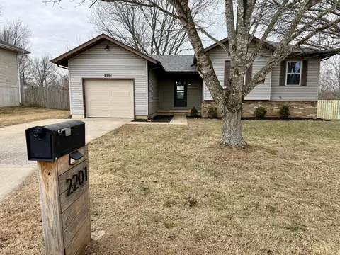 2201 S 14th St, Ozark, MO 65721 photo 2