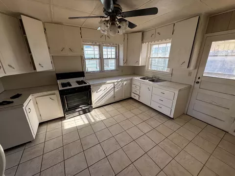 1638 E Florida St, Springfield, MO 65803 photo 7