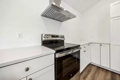 Kitchen - 3481 W Moark St, Springfield, MO 65810 photo 2 of 4