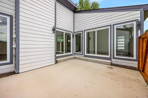 Exterior - 3481 W Moark St, Springfield, MO 65810 photo 4 of 8