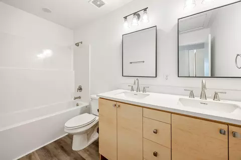 Bath - 3481 W Moark St, Springfield, MO 65810 photo 1 of 3