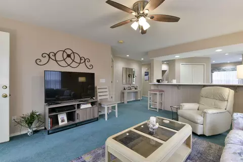 Living - 77 Anglers Pointe Dr #3, Branson, MO 65616 photo 3 of 4