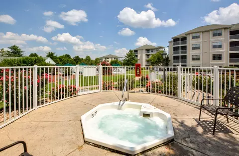 Exterior - 77 Anglers Pointe Dr #3, Branson, MO 65616 photo 6 of 10