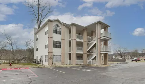 77 Anglers Pointe Dr #3, Branson, MO 65616