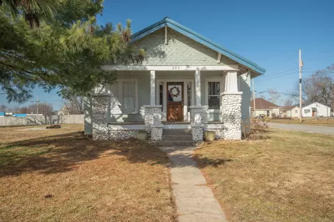 203 W Main St, Wheaton, MO 64874