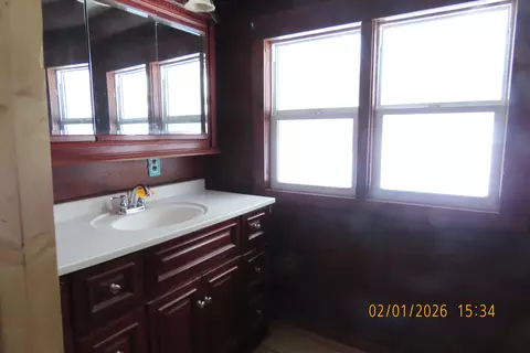 Bath - 251 Durington Rd, Buffalo, MO 65622 photo 3 of 5