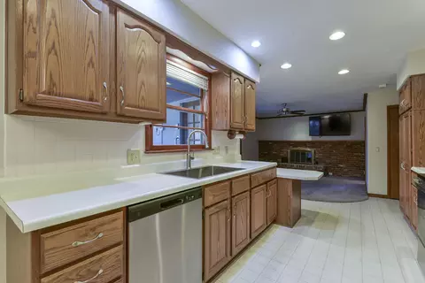 1503 S Sieger Dr, Springfield, MO 65804 photo 14
