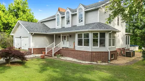 8244 County Road 8040, West Plains, MO 65775
