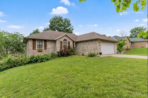 825 Pershing St, Willard, MO 65781 photo 2