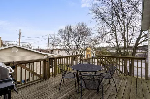 Exterior - 405 W College St, Branson, MO 65616 photo 3 of 28