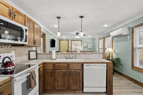 Kitchen - 405 W College St, Branson, MO 65616 photo 4 of 6
