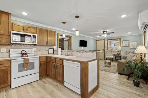 Kitchen - 405 W College St, Branson, MO 65616 photo 6 of 6