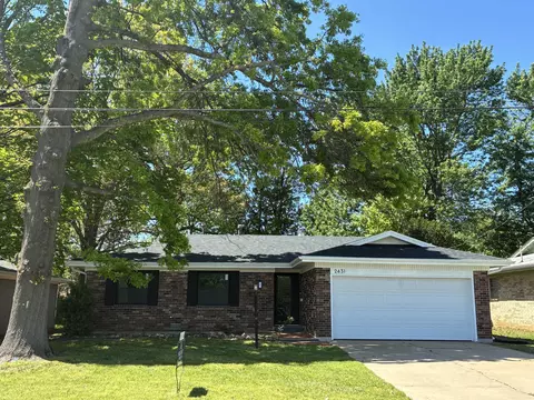 2431 S Kings Ave, Springfield, MO 65807