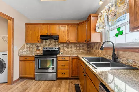 Kitchen - 123 Primrose Ln, Branson, MO 65616 photo 4 of 5