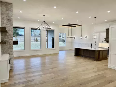 Living - 3921 E Woodhue St, Springfield, MO 65802 photo 1 of 4