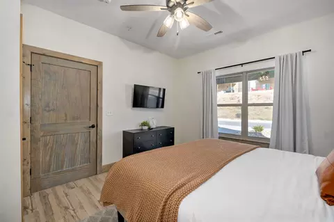 Bedroom - 151 Summer Bay Blvd, Branson, MO 65616 photo 3 of 18