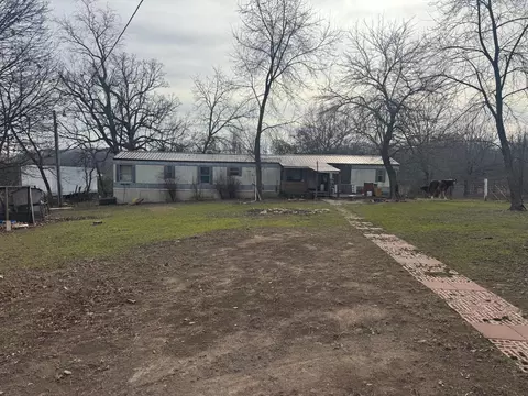 4058 County Road 5360, Willow Springs, MO 65793