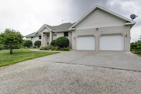 Exterior - 6419 N Wexford Ln, Springfield, MO 65803 photo 2 of 13