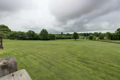 Exterior - 6419 N Wexford Ln, Springfield, MO 65803 photo 6 of 13