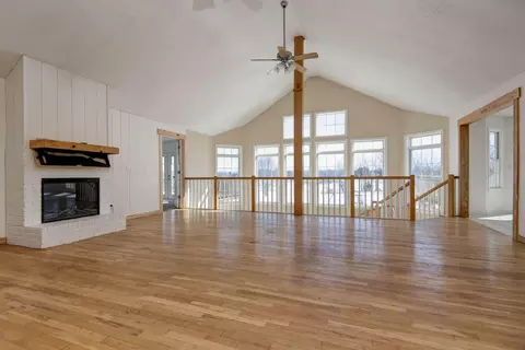 Living - 6419 N Wexford Ln, Springfield, MO 65803 photo 4 of 11