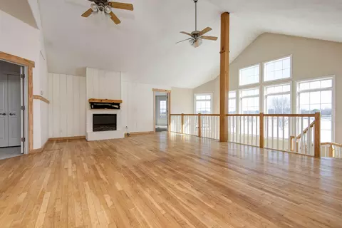 Living - 6419 N Wexford Ln, Springfield, MO 65803 photo 5 of 11