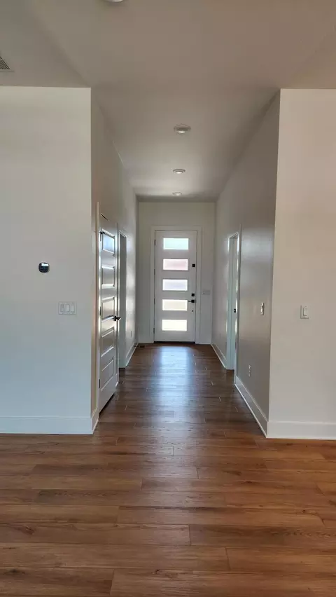 Entry Way - 2413 E Swallow St, Springfield, MO 65804 photo 1 of 1