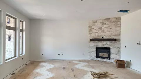 2413 E Swallow St, Springfield, MO 65804 photo 6