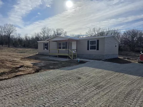 411 S Myrtle St, Conway, MO 65632