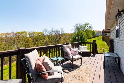48 Irish Hills Blvd, Kimberling City, MO 65686