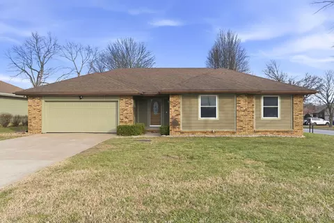 107 Northview Rd, Nixa, MO 65714 photo 2