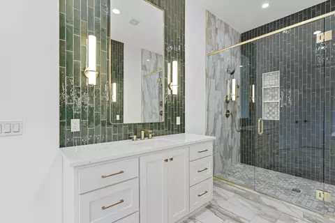 Bath - 1744 E Cobblestone Dr, Ozark, MO 65721 photo 7 of 7