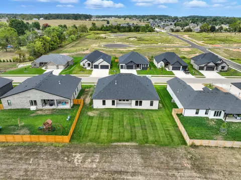 View/Area - 1744 E Cobblestone Dr, Ozark, MO 65721 photo 1 of 7