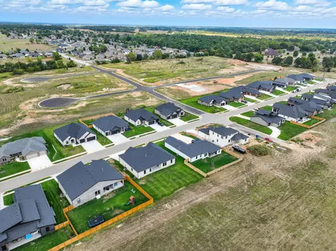 View/Area - 1744 E Cobblestone Dr, Ozark, MO 65721 photo 5 of 7
