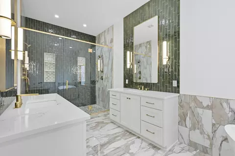 Bath - 1744 E Cobblestone Dr, Ozark, MO 65721 photo 5 of 7