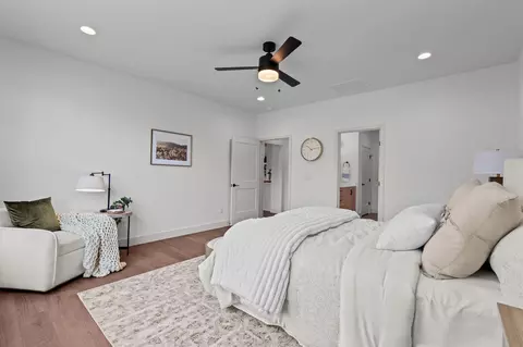 Bedroom - 1619 S Crepe Myrtle Ln, Springfield, MO 65809 photo 3 of 9