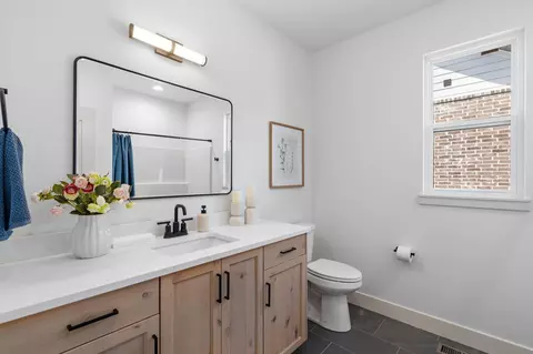 Bath - 1619 S Crepe Myrtle Ln, Springfield, MO 65809 photo 1 of 3