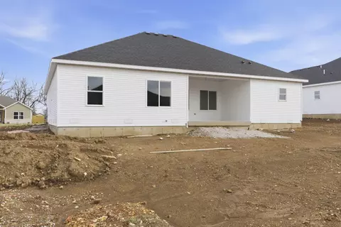 Exterior - 136 E Kelce Ln, Republic, MO 65738 photo 6 of 7