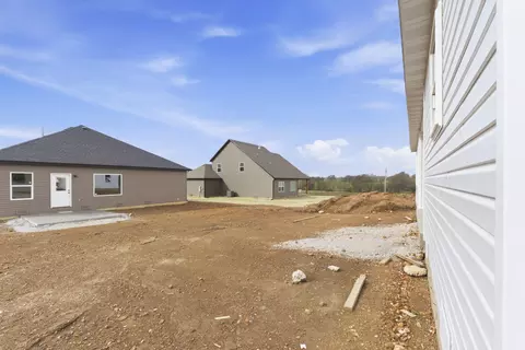 Exterior - 136 E Kelce Ln, Republic, MO 65738 photo 5 of 7