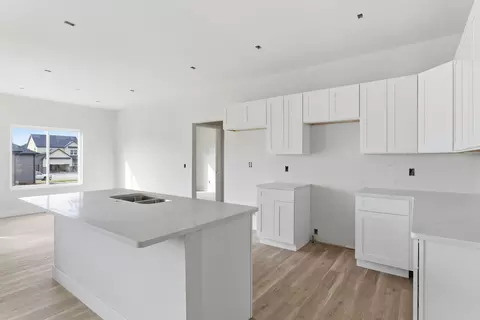 Kitchen - 136 E Kelce Ln, Republic, MO 65738 photo 4 of 4