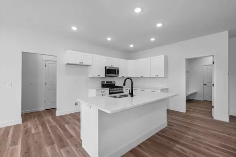Kitchen - 136 E Kelce Ln, Republic, MO 65738 photo 2 of 2