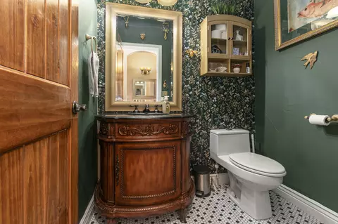 Bath - 471 Arizona Dr, Branson, MO 65616 photo 1 of 8