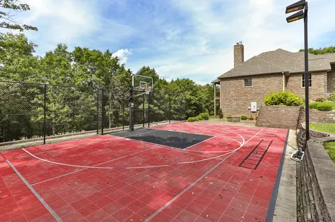Exterior - 471 Arizona Dr, Branson, MO 65616 photo 10 of 11